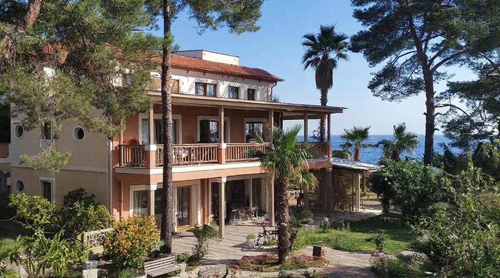 В Сочи за 13,5 млн продают гостевой дом с подтвержденной доходностью