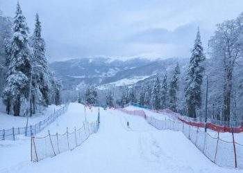 В Сочи «Красная Поляна» закрыла трассы из-за угрозы лавин