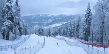 В Сочи «Красная Поляна» закрыла трассы из-за угрозы лавин