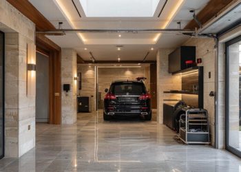 В Сочи продают два машиноместа за 30 млн рублей