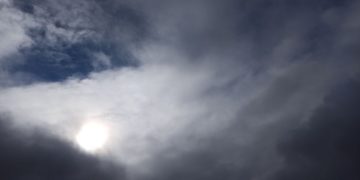 Жители Воронежа сообщают о трех мощных взрывах, задрожали окна в квартирах