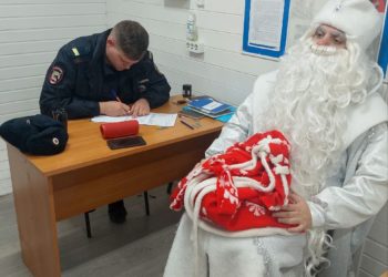 С Новым штрафом! Анапский Дед Мороз получил «подарок» от полиции