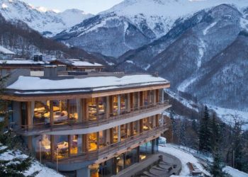 В Сочи за 1,8 млрд выставлен на продажу отель в горах Олимпийского наследия