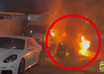 В Сочи мужчина решил отомстить бывшей жене и поджег Porsche