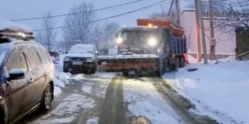 К уборке дорог в Сочи привлекли более 330 единиц техники