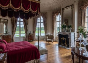 На Авито выставлена на продажу элитная вилла в Сочи за 1,25 млрд рублей