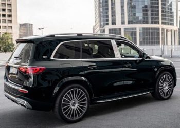 В Сочи выставили на продажу новый Mercedes-Benz Maybach за 30,5 млн рублей