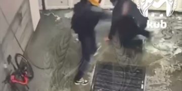 Краснодарец избил автомойщика за просьбу переставить велосипед