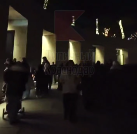 Посетитель парка Галицкого в Краснодаре пожаловался на большие очереди в туалеты