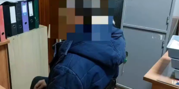 В Ейске задержан мужчина, осквернивший Доску почета