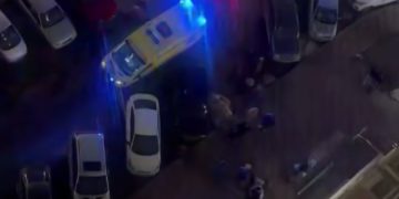 В Краснодаре курьер выпал с балкона и погиб