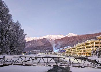 Опасность лавин в Сочи сохранится до вечера 5 января