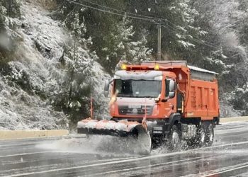 160 единиц техники и 330 человек ликвидируют последствия непогоды в Сочи