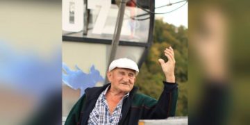 В Сочи 90-летний москвич совершил банджи-прыжок и установил новый рекорд