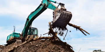 Бетонную площадку на Гидрострое возле озера Старая Кубань снесут