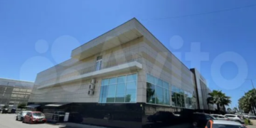 Рядом с Сочи продается новый торговый центр премиум-класса за 2,3 млрд рублей