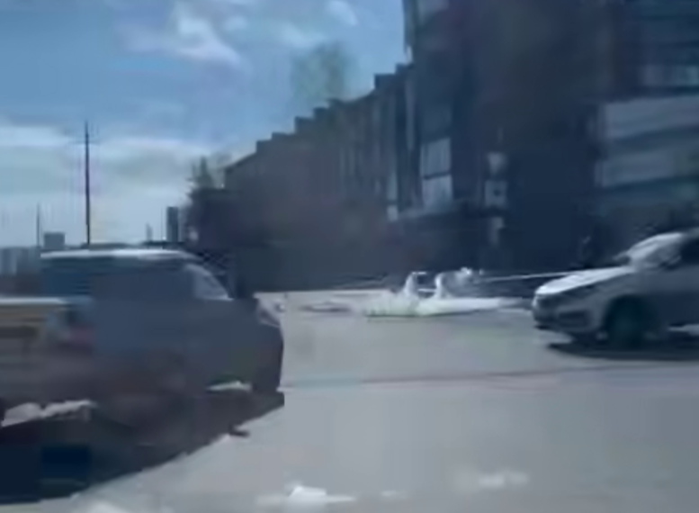 Жителей Армавира 20 февраля встревожил приземлившийся на парашюте предмет