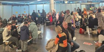 Пять рейсов ушли на запасной аэродром из-за закрытия аэропорта в Сочи