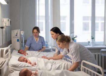 Две двойни родились за сутки в Краснодаре, а в Сочи — 19 детей