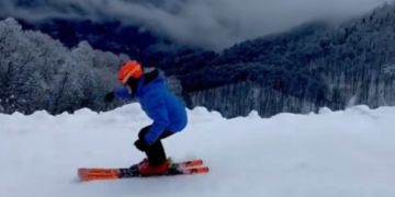 Газманов показал, как катался на лыжах после концерта в Сочи