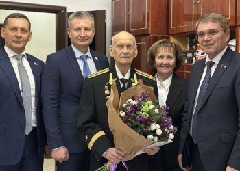 В Сочи поздравили ветеранов ВОВ и участников СВО с Днем защитника Отечества