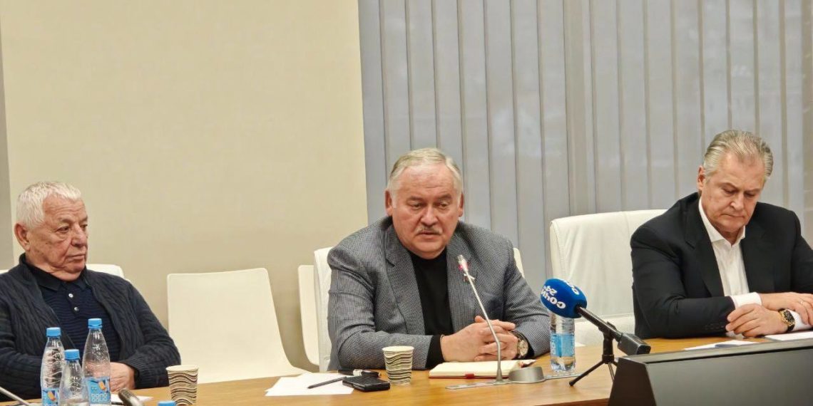 В пятницу, 6 февраля Константин Затулин провел в Российском Международном Олимпийском Университете встречу с сочинскими предпринимателями.