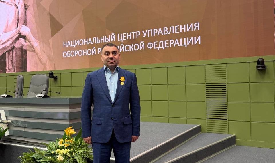 Депутат Законодательного собрания Кубани Арменак Тозлян удостоен награды Минобороны России