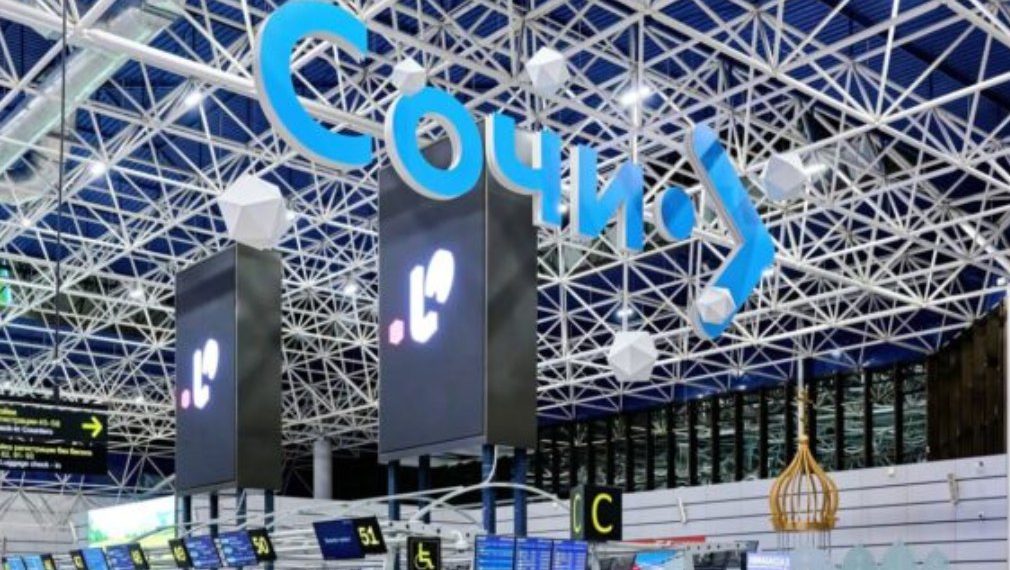 Московские аэропорты парализовало непогодой: что происходит с рейсами из Сочи