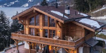 В Сочи предлагают к продаже элитный шале-дом за 850 млн рублей