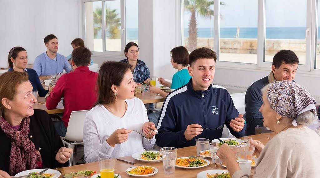 В Сочи выставлена на продажу прибыльная столовая за 25 млн рублей