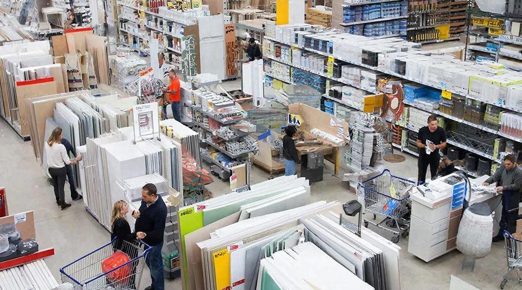 В Сочи выставили на продажу строймаркет почти с 30-летней историей за 220 млн