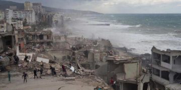 После ракетной опасности Новороссийск накрыло мощное землетрясение