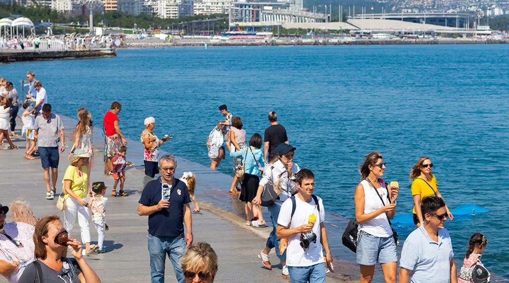 Туристическая отрасль Сочи может столкнуться с глубоким кризисом спроса