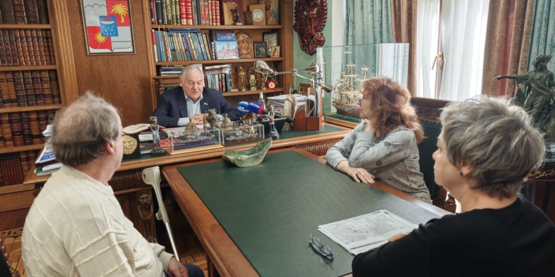 Константин Затулин направит предложения о создании двух поликлиник в Сочи