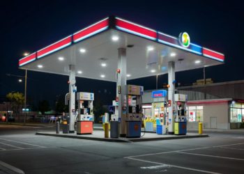 На Кубани АИ-98 перевалил за 91 рубль: отчет за февраль по ценам на бензин