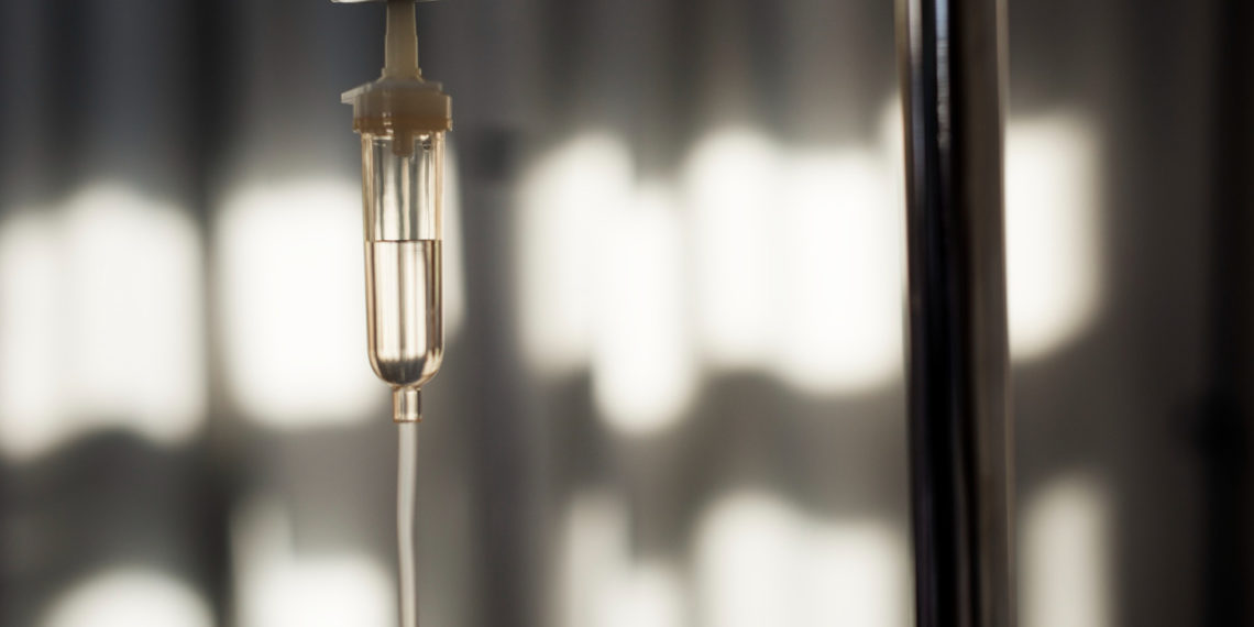 Кровавая трагедия в больнице: пациент истек кровью после обычной капельницы на Кубани