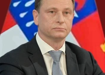 Мэр Сочи выступил с обращением к туристам из-за атаки БПЛА и закрытого аэропорта