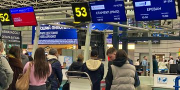 Мэр Прошунин обратился к туристам, застрявшим в Сочи из-за атаки БПЛА