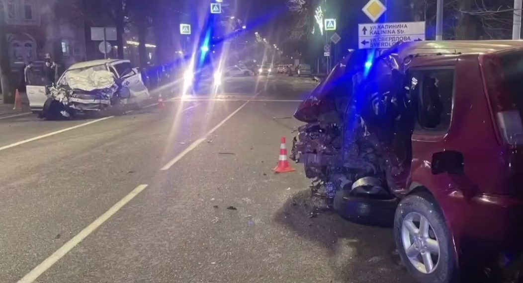 Голому водителю грозит до 7 лет колонии за угон авто и смертельное ДТП в Сочи