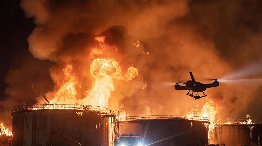 После Тихорецка нефтебаза из-за атаки БПЛА вспыхнула в промзоне Лабинска