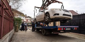 Автомобиль в счет долга: «ТНС энерго Кубань» и судебные приставы провели совместный рейд по должникам