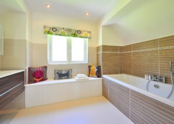 Крупная авария на водопроводе в Сочи оставили без воды десятки адресов