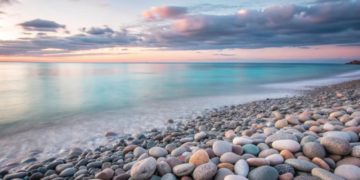 Сочи и Геленджик стали лидерами летнего туристического сезона 2026