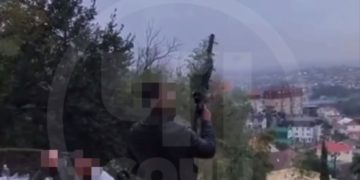 В Сочи сняли на видео стрельбу из автомата