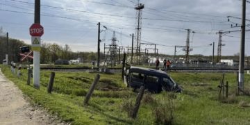 В ДТП с поездом в Краснодарском крае пострадали женщина и ребенок