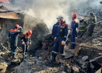 К разбору завалов разрушенных домов в Туапсе привлекли 44 человека