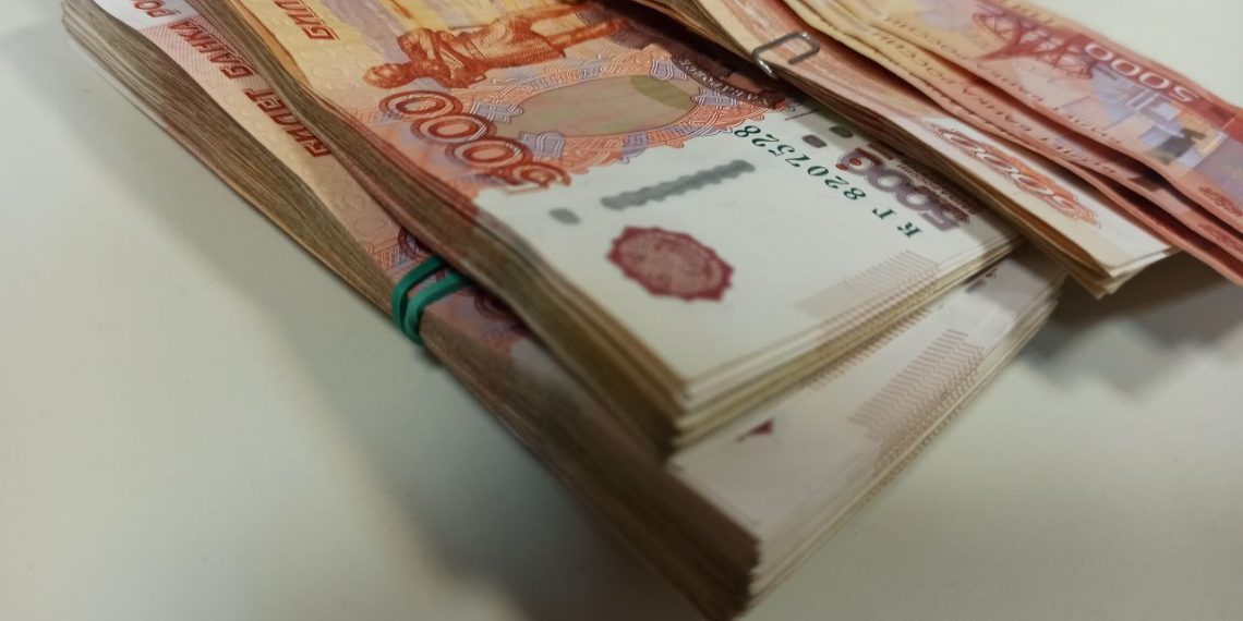 Мошенники пообещали жительнице Кубани соцвыплаты и украли 4,9 млн рублей