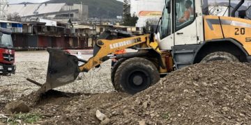 В Туапсе убрали около 988 кубометров нефтепродуктов