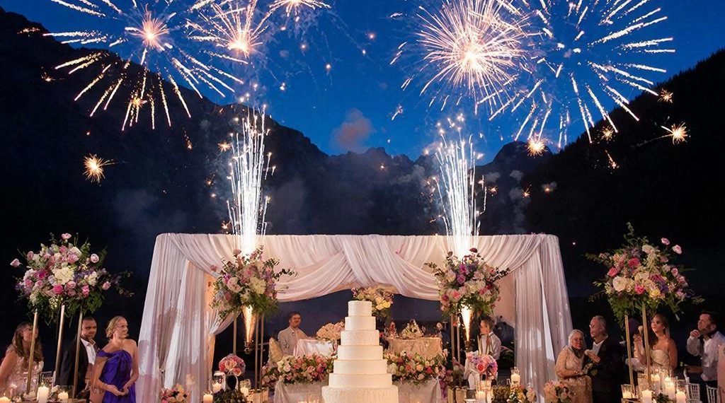 Москвичка с тремя детьми нашла любовь в Сочи и сыграла свадьбу в горах за 5 млн