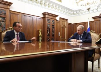 Путин провёл рабочую встречу с губернатором Краснодарского края Кондратьевым